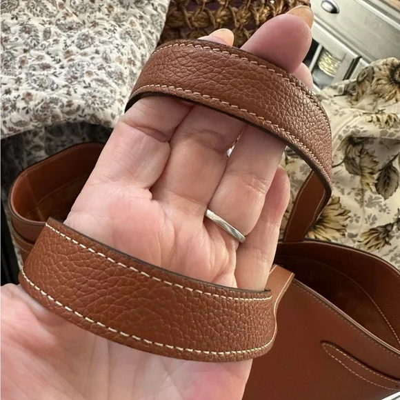 MEDIUM CABAS ANAÏS CUIR TRIOMPHE IN GRAINED CALFSKIN
Like new - Picture 12 of 16